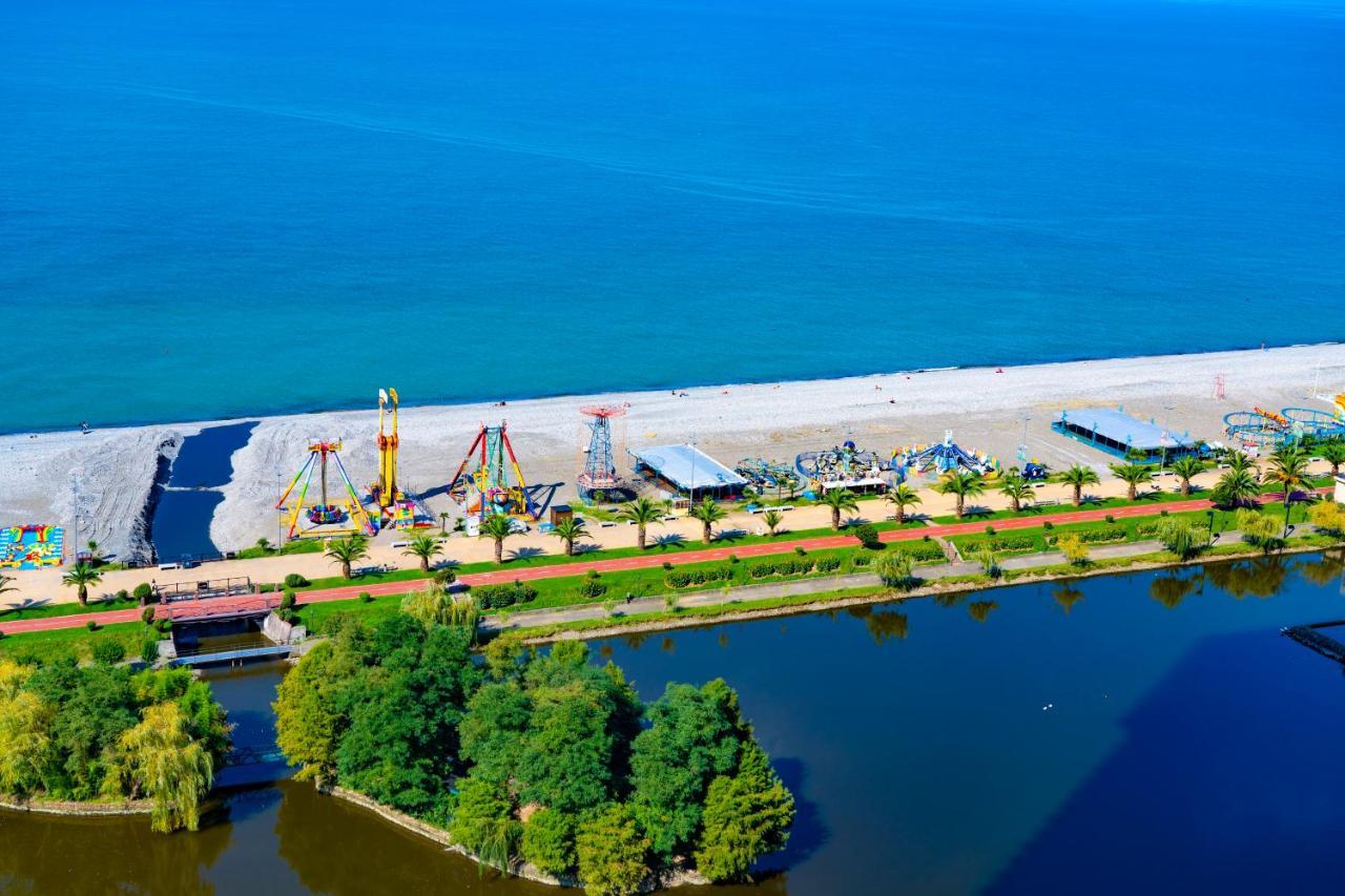 Orbi City In Batumi Батуми Экстерьер фото